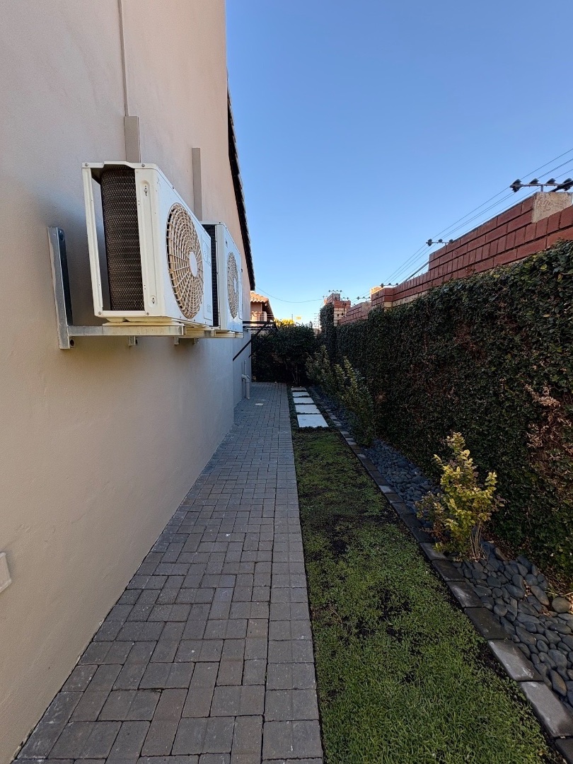 To Let 3 Bedroom Property for Rent in Wilkoppies North West